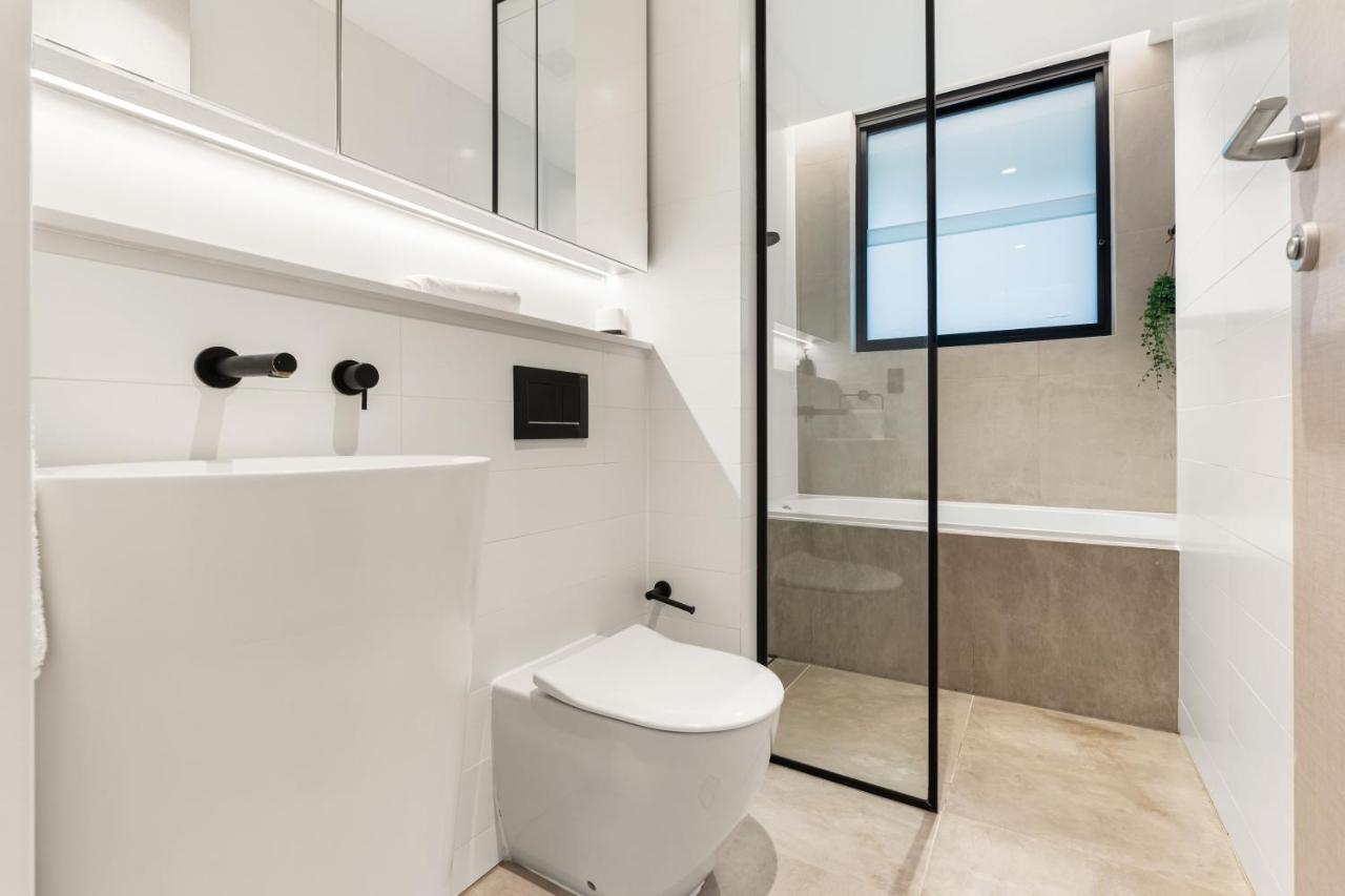 Modern 1Br Abode With Courtyard Steps To The Beach Cité de Cité de Sydney Extérieur photo