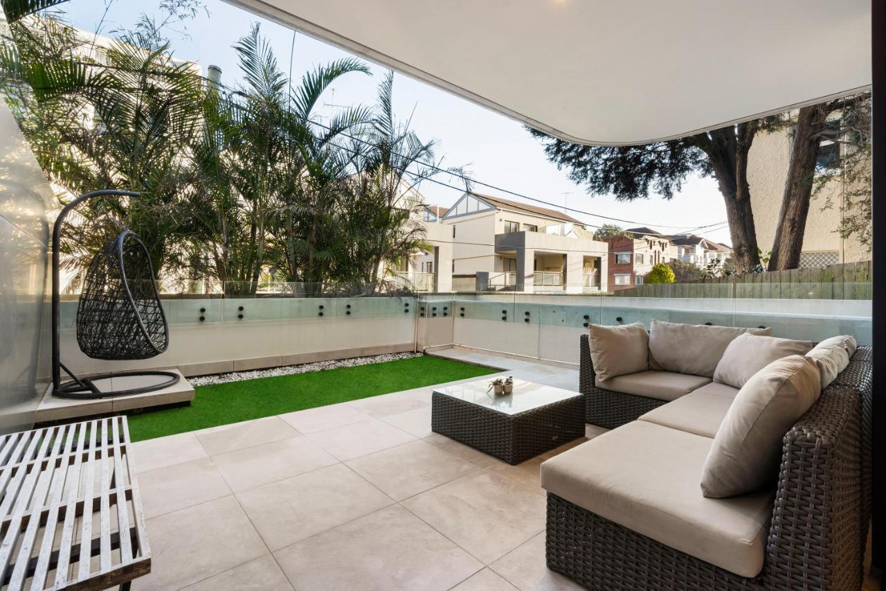 Modern 1Br Abode With Courtyard Steps To The Beach Cité de Cité de Sydney Extérieur photo